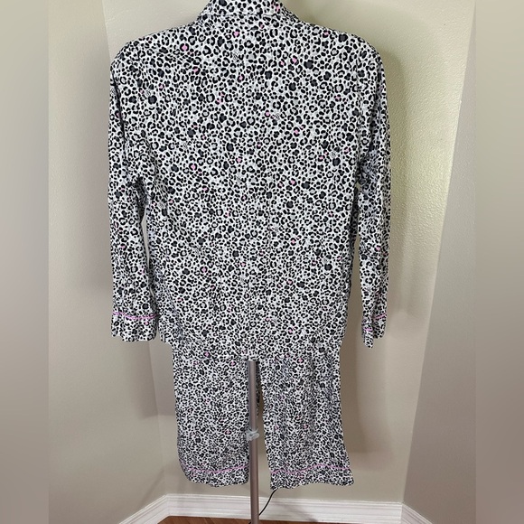 Victoria's Secret Black and White Cozy Pajama Set - Picture 7 of 10